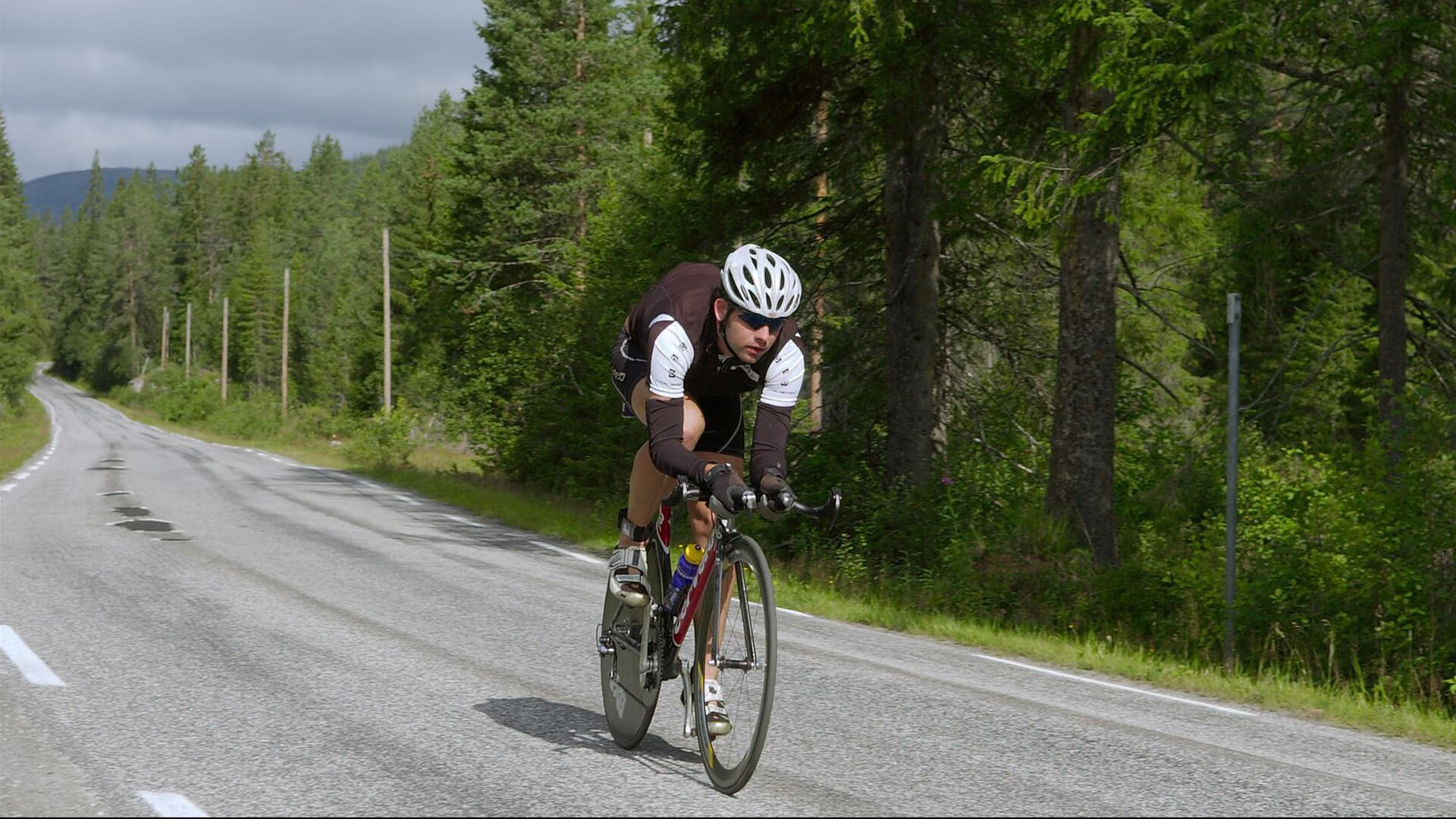 内外线配合模式最完整的战术设计，内外线配合模式最完整的战术设计包括