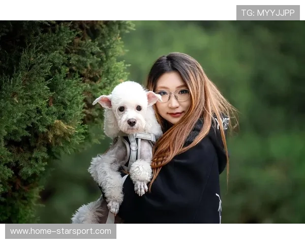 世界冠军与宠物合照爆红