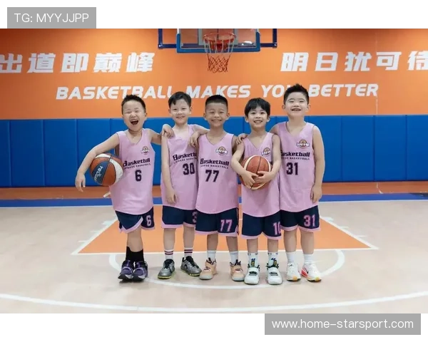 篮球少年用拼搏追逐梦想,篮球运动少年 篮球少年用拼搏追逐梦想,篮球运动少年